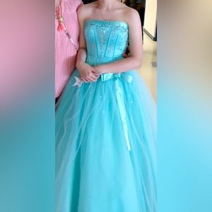 Pageant/Prom Dress. Light blue. Corset back. Fits a size  small.